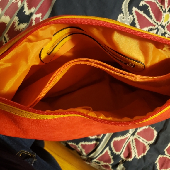 Handbag - Picture 2 of 4